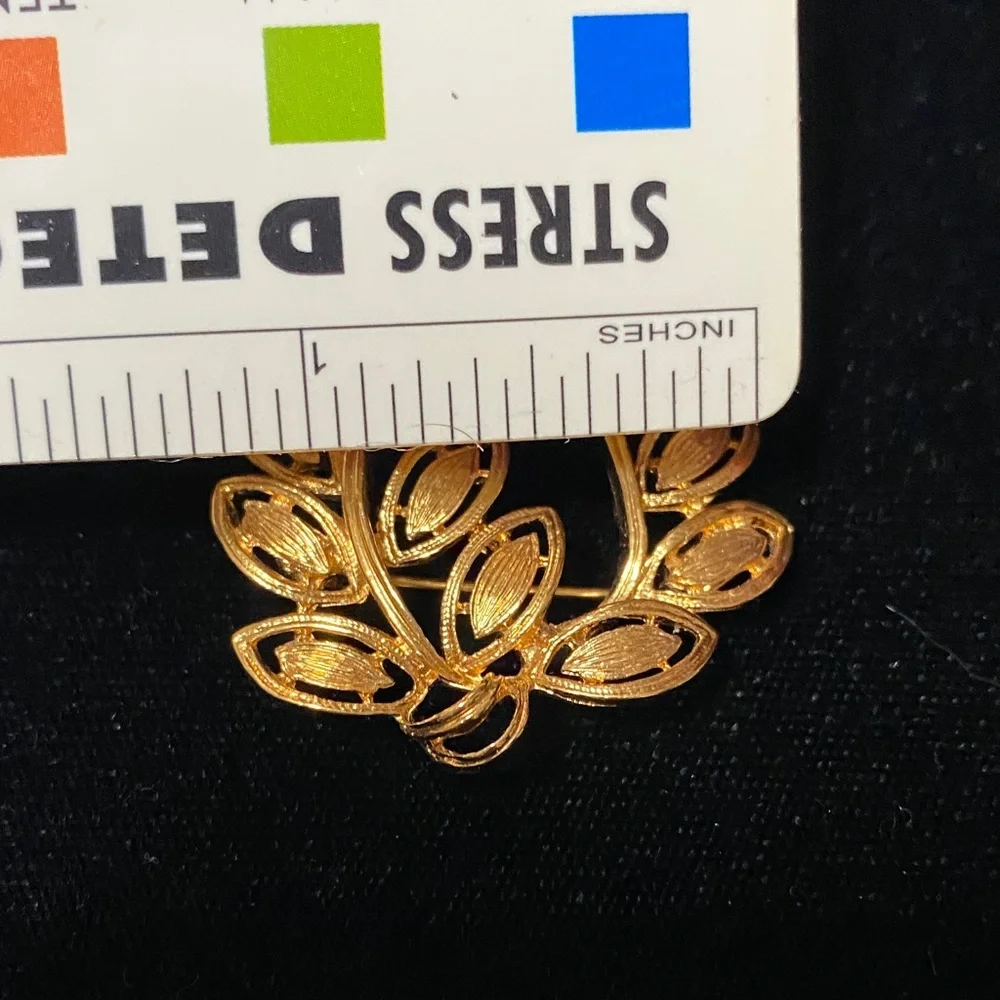 Elegant vintage Napier Gold Leaf Brooch pin